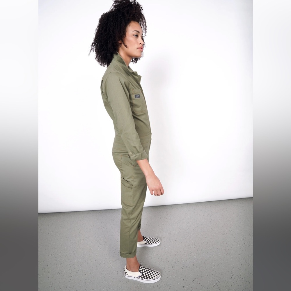 NWOT THE ESSENTIAL LONG SLEEVE COVERALL XS